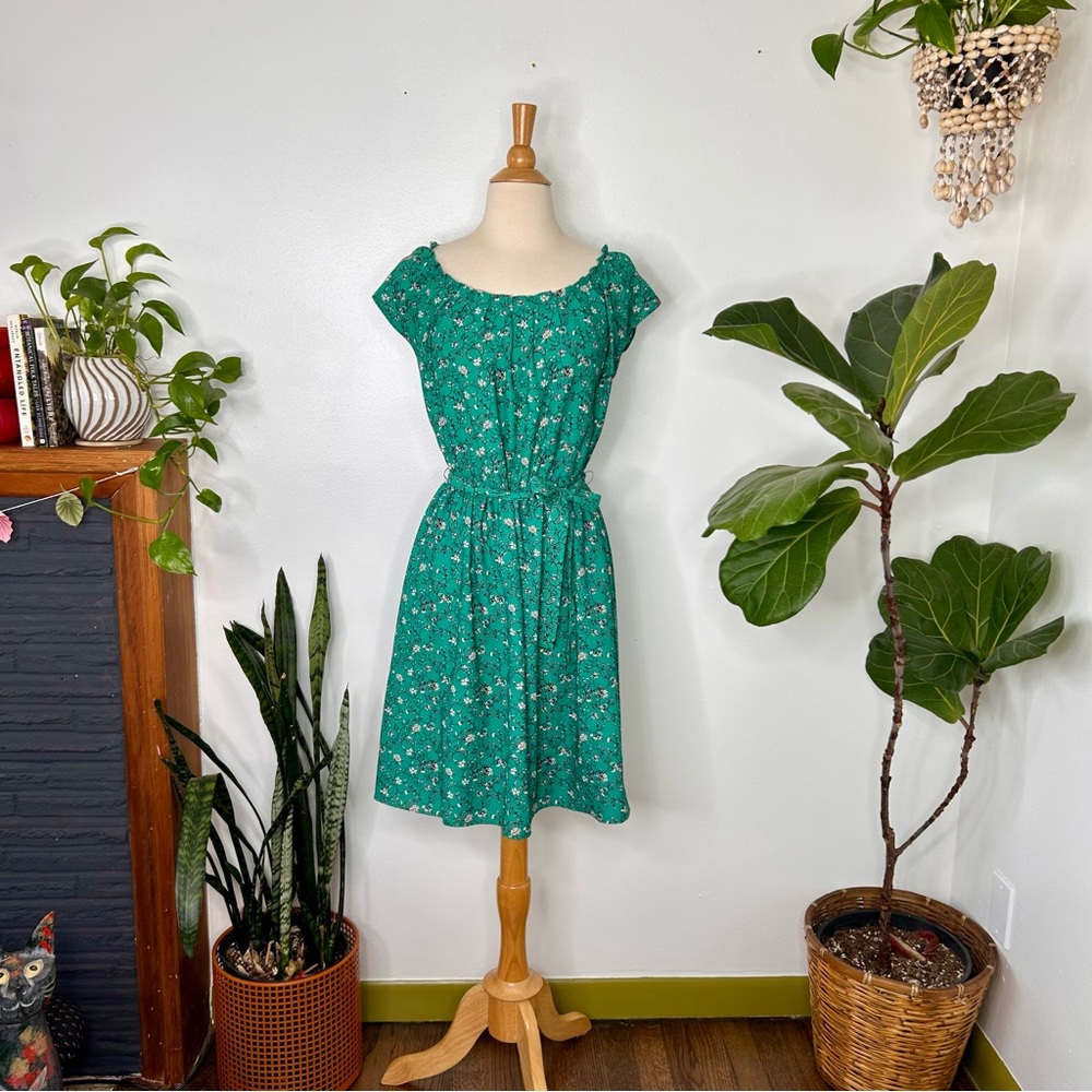 LC Lauren Conrad Green Floral spring Dress - Picture 2 of 8